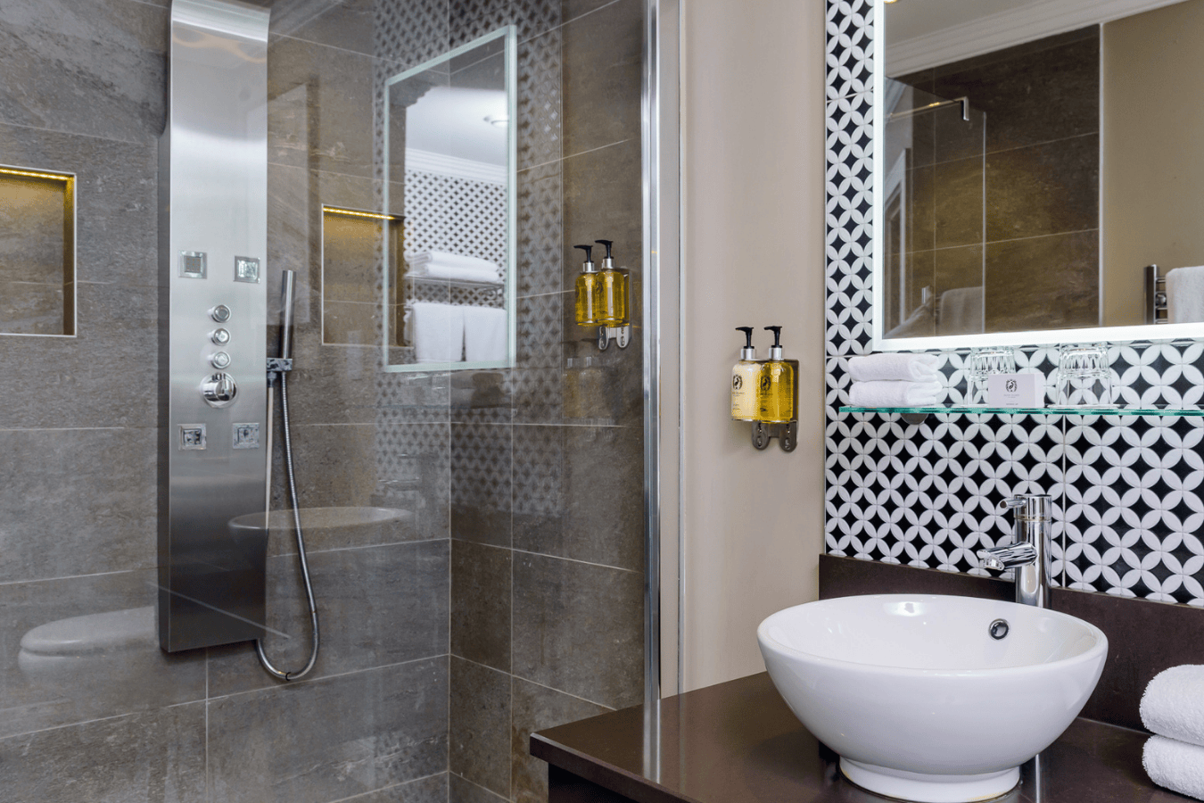 Junior Bridal Bathroom 2